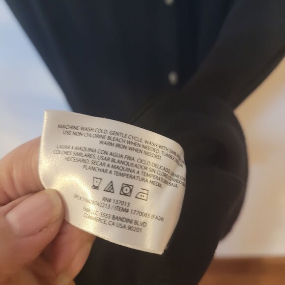 Orvis Black Button-Down Short Sleeve V-Neck Blouse M/M Lightweight Rayon - Picture 9 of 13